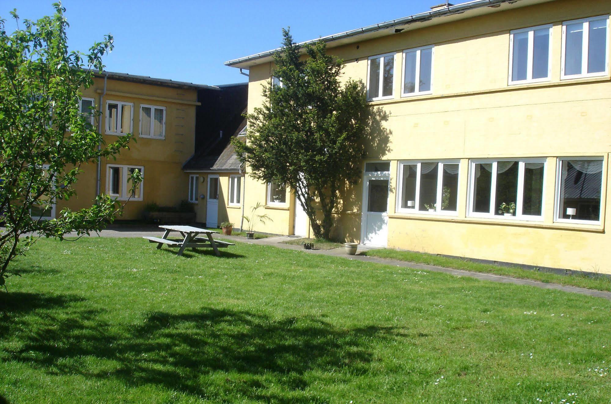 Hotel Havlund Bed And Breakfast Grenaa Ngoại thất bức ảnh
